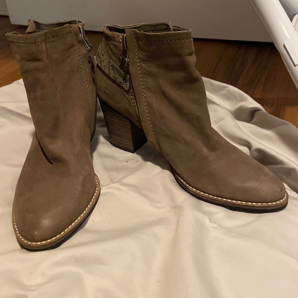 Dolce vita boots